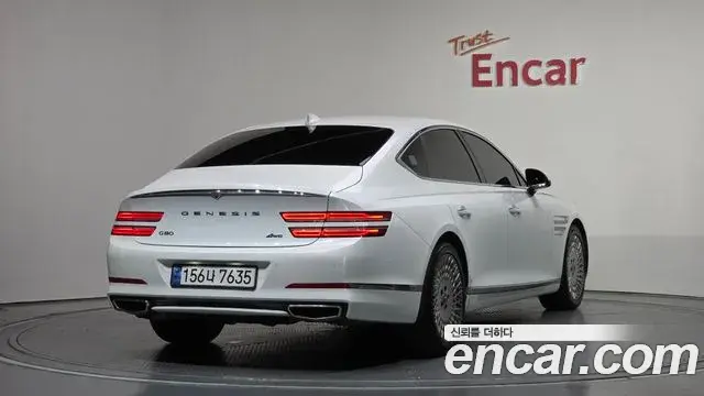 Genesis G80 2022 — Photo 12/20