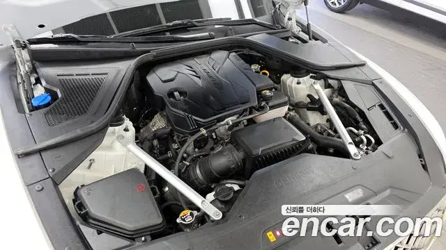 Genesis G80 2022 — Photo 14/20