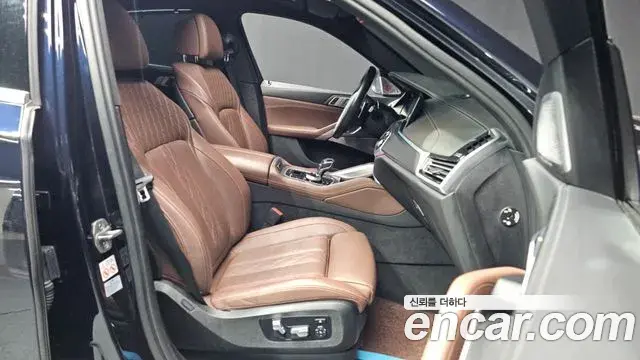 BMW X6 2023 — ფოტო 22/36