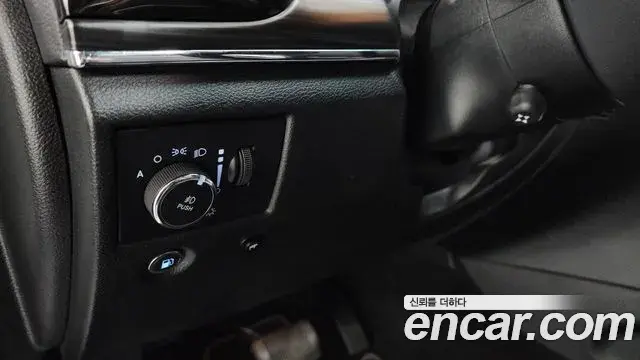 Jeep Grand Cherokee 2021 — Şəkil 19/35