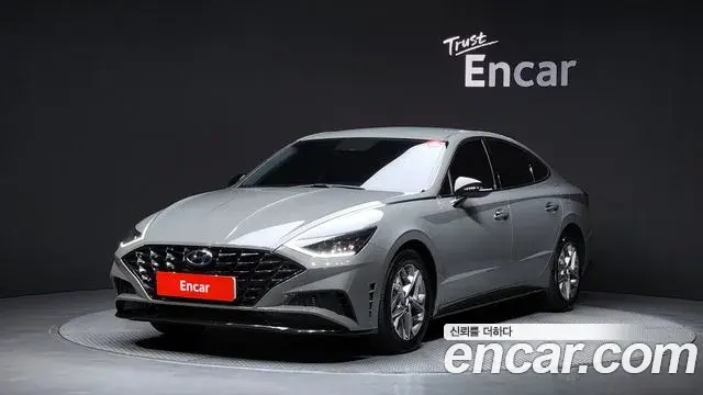 Hyundai Sonata 2022 — Фото 1/20