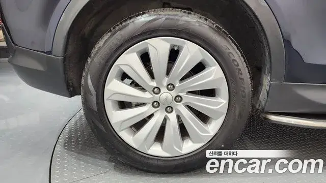 Land Rover Discovery Sport 2020 — Photo 30/35