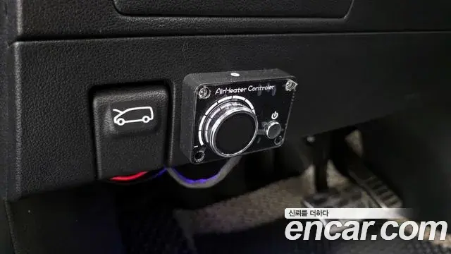 Hyundai Staria 2023 — ფოტო 21/34
