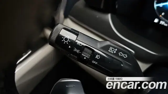 Kia Sorento 2023 — Photo 20/38