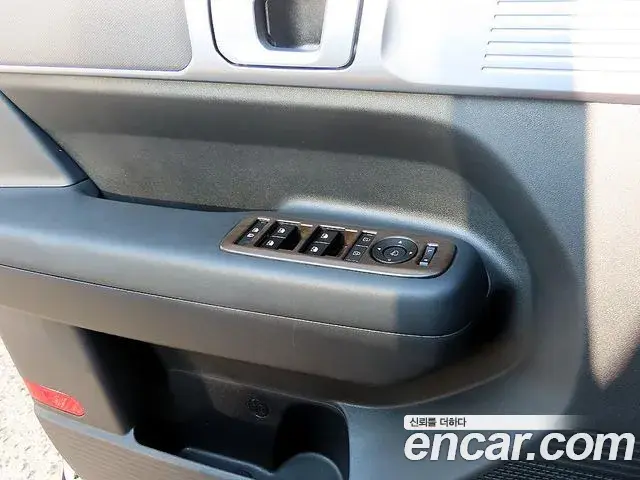 Hyundai Santa Fe 2024 — ფოტო 18/20
