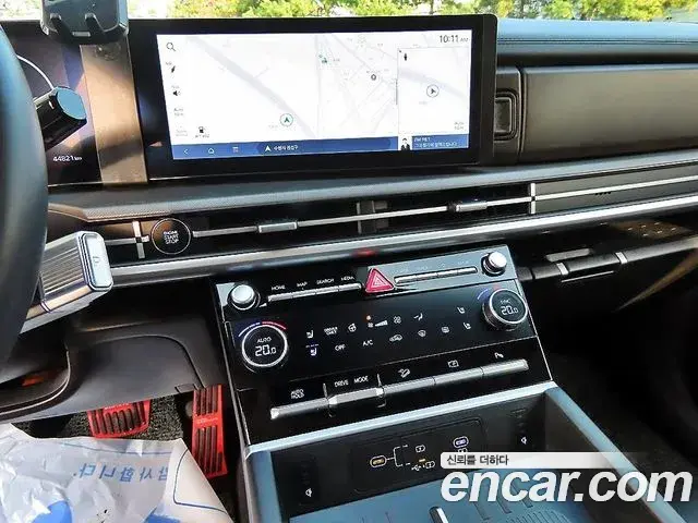 Hyundai Santa Fe 2024 — ფოტო 14/20