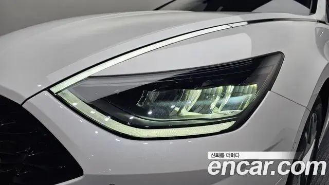 Hyundai Sonata Hybrid 2020 — Şəkil 18/32