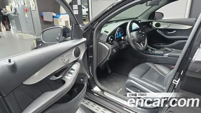 Mercedes-Benz GLC-Class 2021 — Şəkil 13/30