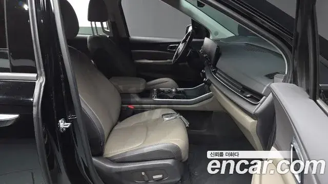 Kia Carnival 2024 — Фото 11/20