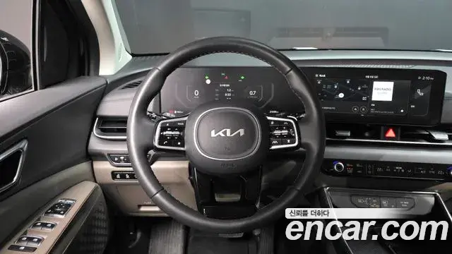 Kia Carnival 2024 — Фото 14/20