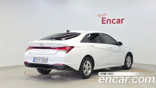 Hyundai The New Avante Hybrid 2022 — ფოტო 1/30