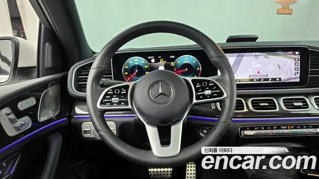 Mercedes-Benz GLE-Class 2021 — Фото 12/20