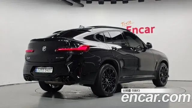 BMW X4 2023 — Фото 2/20