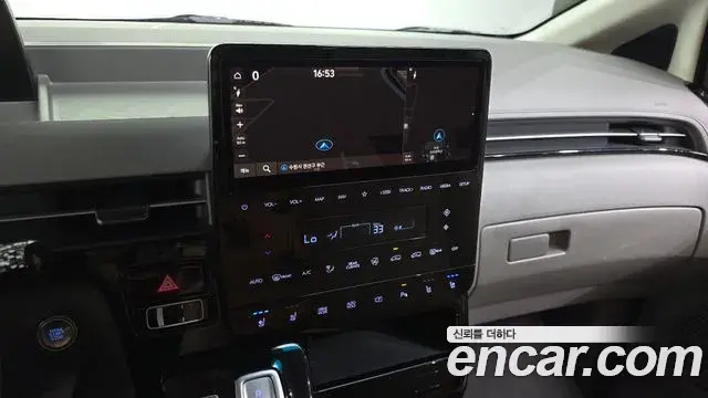 Hyundai Staria 2024 — Şəkil 25/34