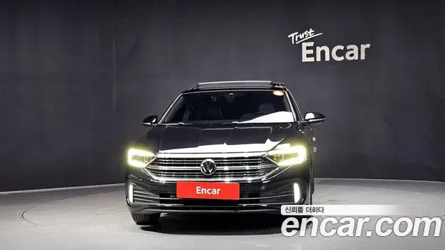 Volkswagen Jetta 2024 — Photo 17/20