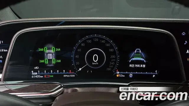 Cadillac Escalade 2022 — Şəkil 32/37