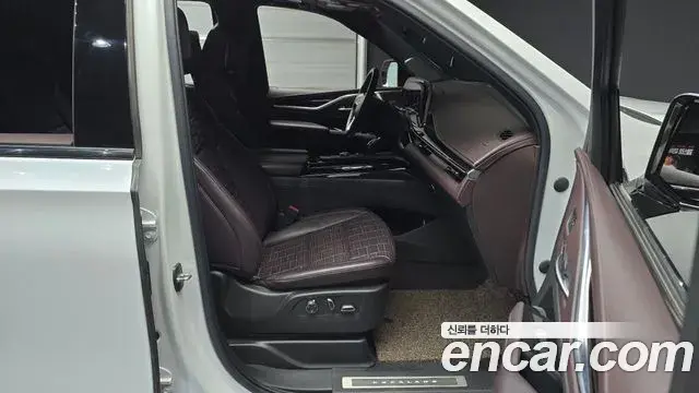 Cadillac Escalade 2022 — Şəkil 16/37