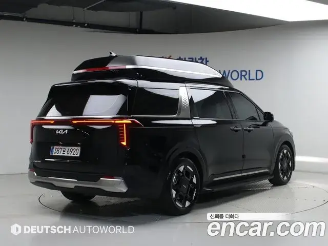 Kia Carnival 2024 — Photo 1/20