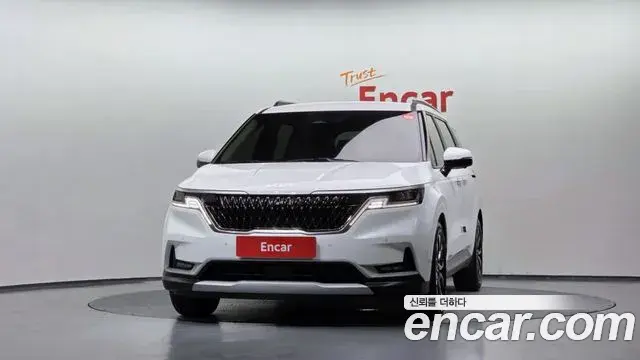 Kia Carnival 2022 — Фото 2/20