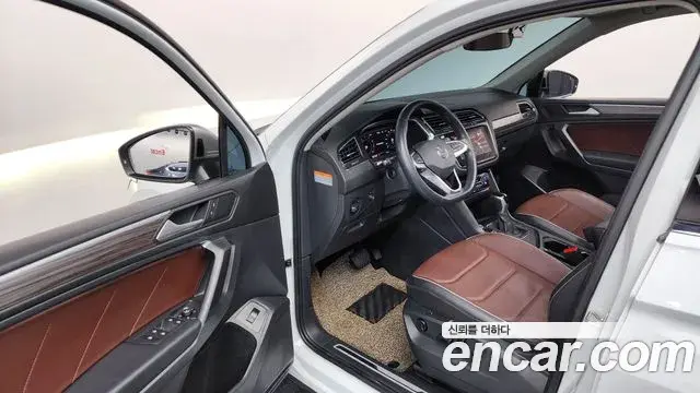 Volkswagen Tiguan Allspace 2022 — ფოტო 12/35