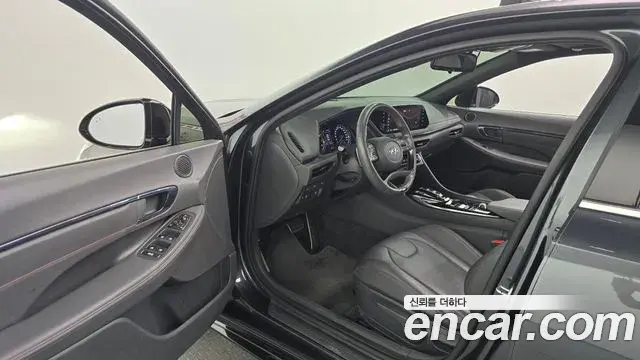 Hyundai Sonata 2021 — Фото 10/20