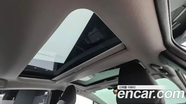 Toyota Prius 2025 — Şəkil 16/31