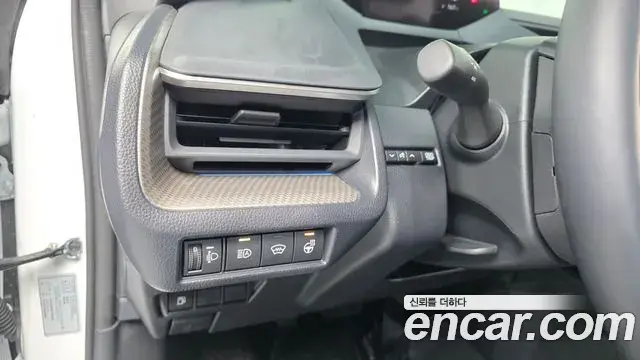 Toyota Prius 2025 — Şəkil 13/31