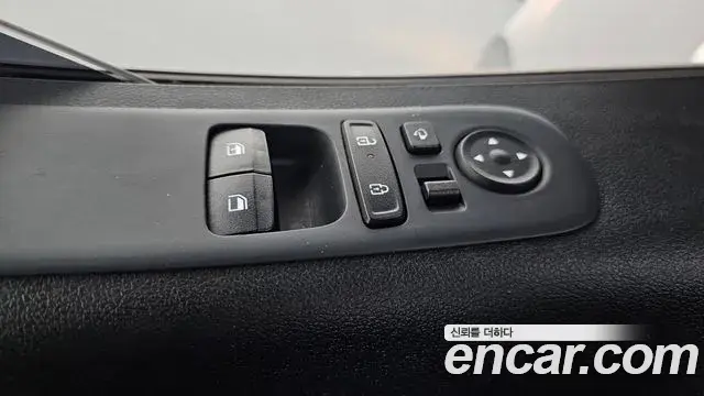 Hyundai Staria 2024 — Фото 18/20