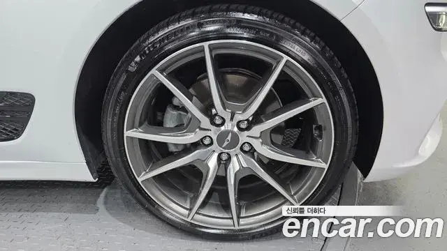 Genesis G70 2022 — Photo 20/35
