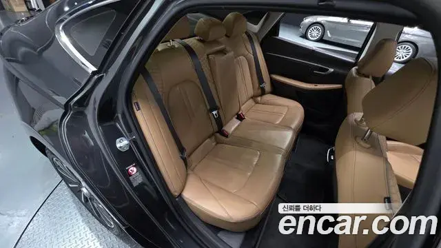 Hyundai Sonata Hybrid 2019 — Şəkil 15/33