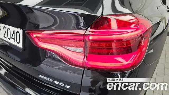 BMW X3 2021 — ფოტო 8/31