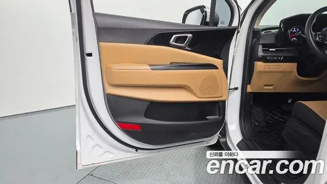Kia Carnival 2022 — Şəkil 26/37