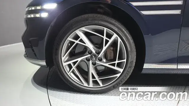 Genesis G90 2023 — Photo 20/20