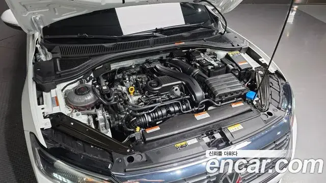 Volkswagen Jetta 2023 — Photo 25/31