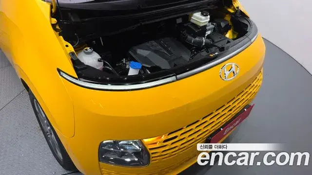 Hyundai Staria 2023 — Фото 6/20