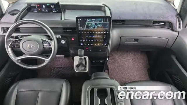 Hyundai Staria 2023 — Фото 7/20