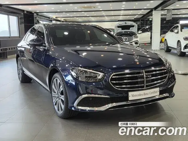 Mercedes-Benz E-Class 2022 — Фото 2/16