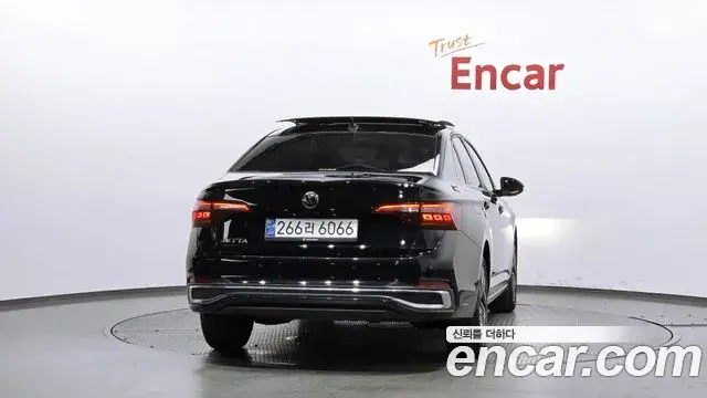 Volkswagen Jetta 2023 — Photo 3/20