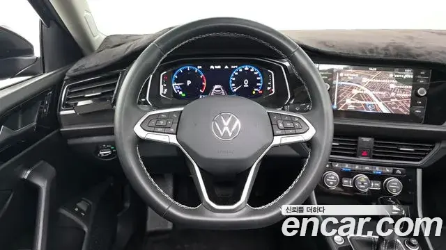 Volkswagen Jetta 2023 — Photo 12/20