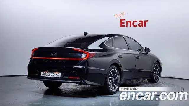 Hyundai Sonata 2021 — Фото 2/20