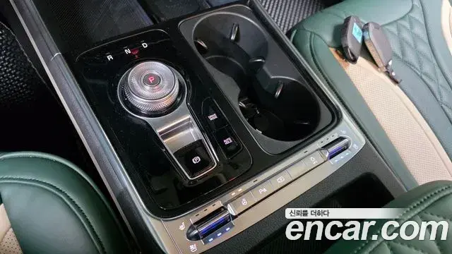 Kia Carnival 2024 — Şəkil 34/36