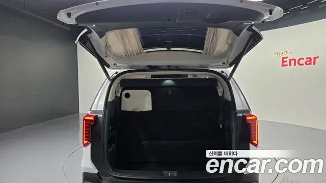 Kia Carnival 2024 — Şəkil 11/36