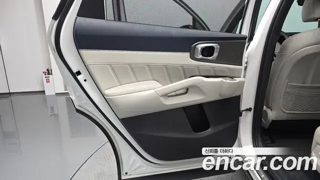 Kia Sorento 2024 — Şəkil 29/36