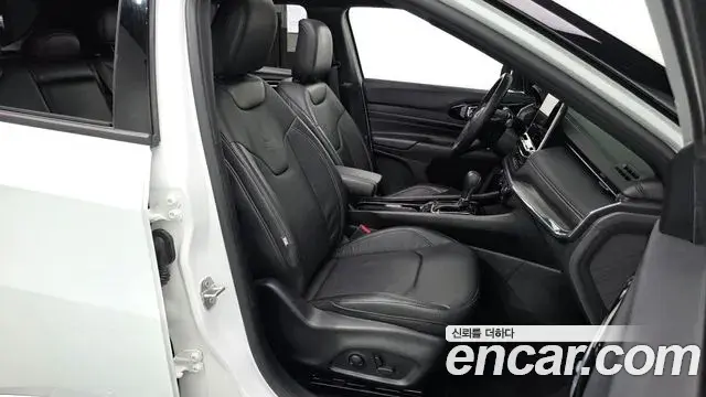 Jeep Compass 2022 — Photo 4/33