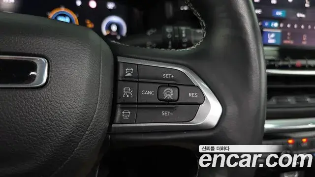 Jeep Compass 2022 — Photo 26/33