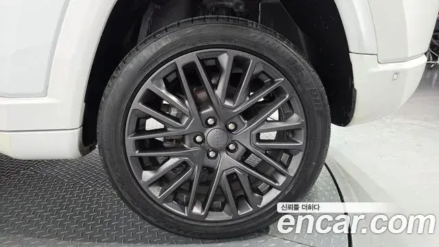 Jeep Compass 2022 — Photo 30/33
