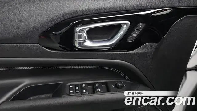 Jeep Compass 2022 — Photo 28/33