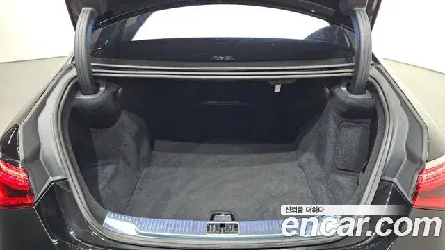 Mercedes-Benz S-Class 2025 — Şəkil 19/38