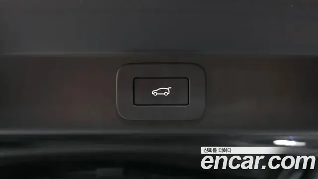 Land Rover Range Rover Sport 2023 — ფოტო 15/32