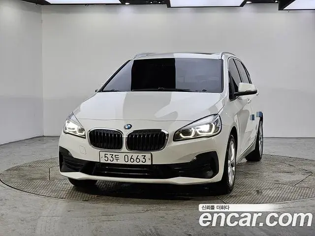 BMW 2 Series Active Tourer 2019 — Şəkil 14/20